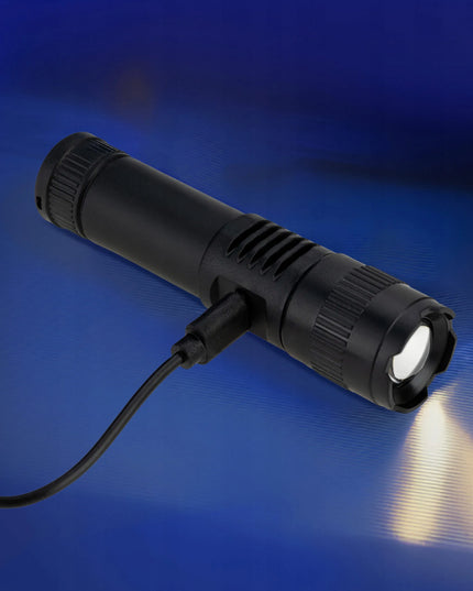 Miniatiūrinis įkraunamas LED žibintuvėlis AKB-POLAND, USB-C, 2W, su priartinimo funkcija