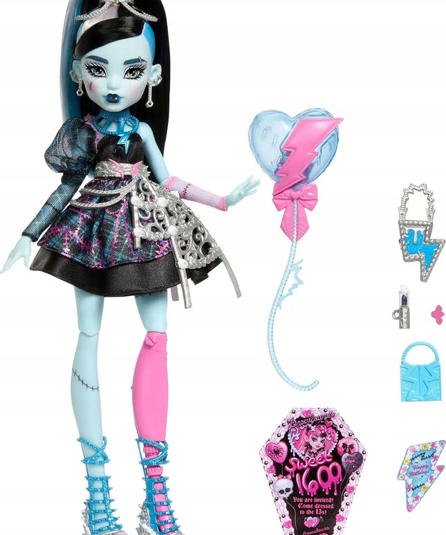 Monster High lėlė Gąsdinančiai saldus gimtadienis Frankie Stein 27 cm + priedai