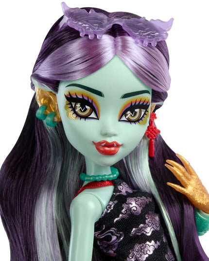 Monster High lėlė Jinafire Long 26 cm su augintiniu Cloudy Yun Yun