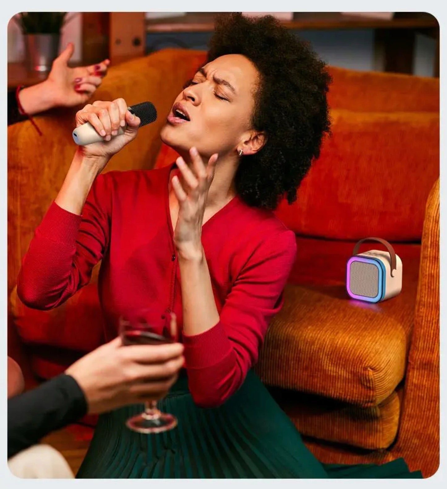 Nešiojama karaoke kolonėlė su dviem mikrofonais, Bluetooth, USB, SD ir RGB apšvietimu