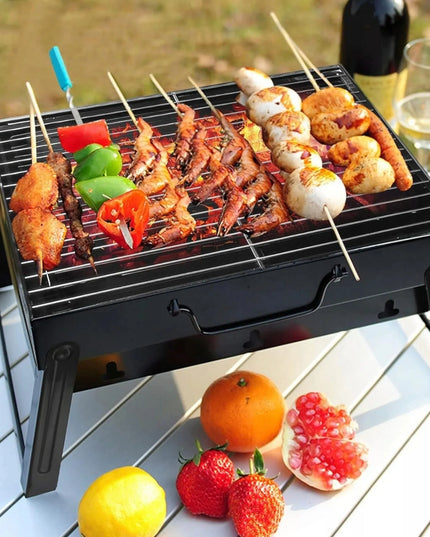 Nešiojamas BBQ anglies grilis, sulankstomas į lagaminą, skirtas kempingui ir iškyloms