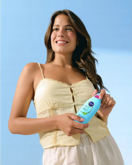 NIVEA SUN rinkinys: karoteninis losjonas SPF6 + įdegį pratęsiantis losjonas + DOVANA