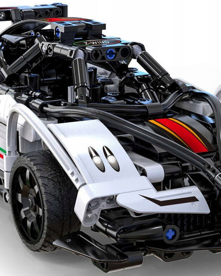 Nuotoliniu būdu valdomas lenktyninis automobilis Z-Wind (CaDA, 457 elementai)