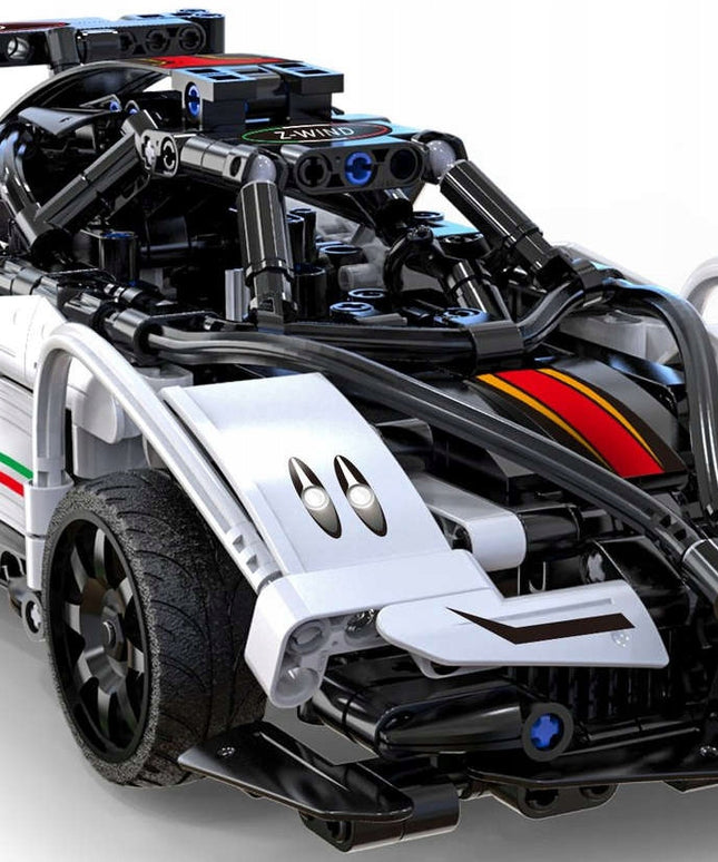 Nuotoliniu būdu valdomas lenktyninis automobilis Z-Wind (CaDA, 457 elementai)