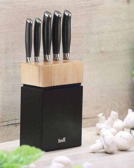 Peilių rinkinys laikiklyje Berretti Grande + Fiskars drožtukas