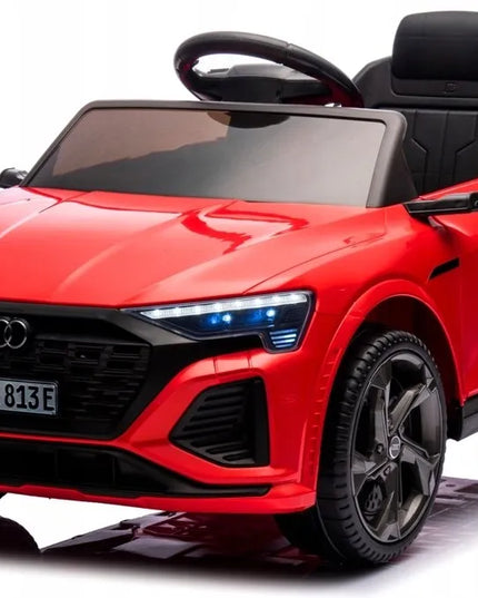 Raudonas vaikiškas elektromobilis Audi SQ8 – odinė sėdynė, EVA ratai, nuotolinio valdymo pultas