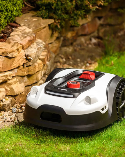 Robot vejapjovė Cedrus L20 C-MOW, automatinė vejos pjovimo kosiarka, 2000m² WiFi