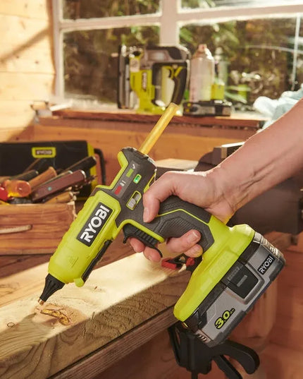 RYOBI RGL18-0 18V klijavimo pistoletas su dviejų pakopų temperatūros reguliavimu
