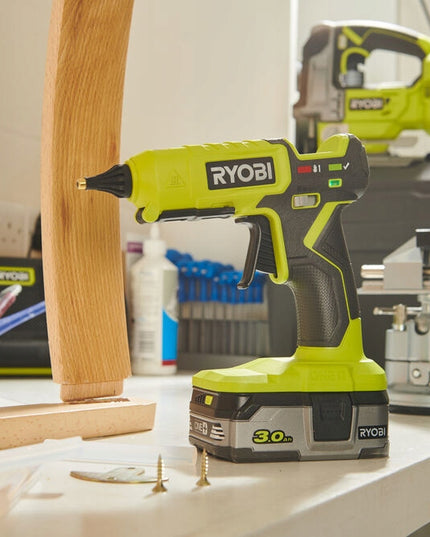 RYOBI RGL18-0 18V klijavimo pistoletas su dviejų pakopų temperatūros reguliavimu