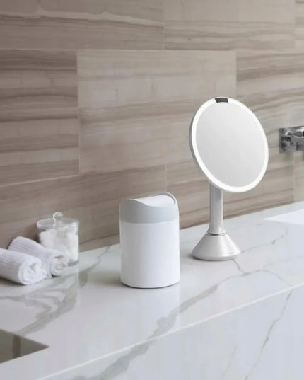 SIMPLEHUMAN – atveriamas 1,5 l šiukšliadėžė vonios kambariui, virtuvei, skalbyklai, juoda