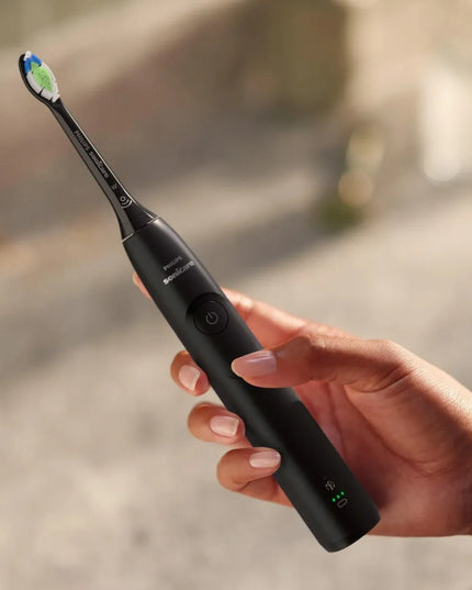 Soninis dantų šepetėlis Philips Sonicare 5300 Protective Clean juodos spalvos