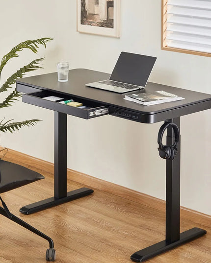Spacetronik elektrinis reguliuojamas stalas 120x60, su stalčiumi, USB ir kabliuku, 60 kg