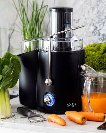 Sulčiaspaudė Adler AD4129 – 2000W, 2 greičiai, 75mm anga visiems vaisiams ir daržovėms, 2l minkštimo talpa, 1l sulčių ąsotis, nerūdijančio plieno korpusas