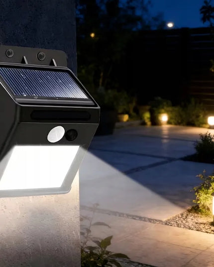 SuperLED saulės energija maitinamas LED lauko šviestuvas su judesio ir prieblandos jutikliu