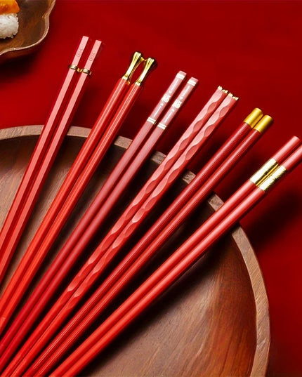 Sushi Lazdelės – 5 Poros Daugkartinio Naudojimo, 24,3 cm, Stiklo Pluošto, Raudonos su Aukso Imitacija, Japoniško Stiliaus