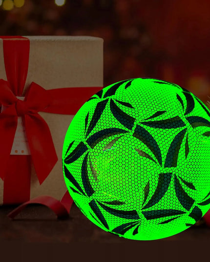Tamsoje šviečiantis futbolo kamuolys naktiniam žaidimui ir treniruotėms