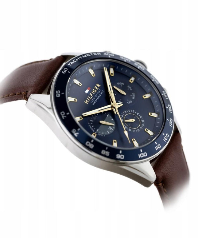 Tommy Hilfiger Owen 1791965 vyriškas laikrodis – mėlynas ciferblatas, rudas odinis dirželis, 24h indikacija + dėžutė