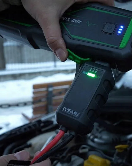 Užvedimo įrenginys (Jump Starter) NAVITEL JS4000, 24000 mAh