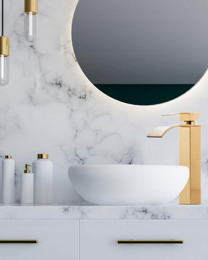 Aukštas praustuvo maišytuvas su kaskadiniu vandens srautu, auksinis (Yoka Home)