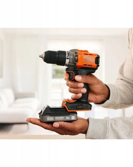Smūginis gręžtuvas-suktuvas 45Nm, 18V Black+Decker [BCD383D2XK-QW]