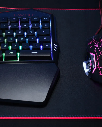 Žaidimų klaviatūros ir pelės rinkinys T-WOLF TF900 su LED RGB apšvietimu
