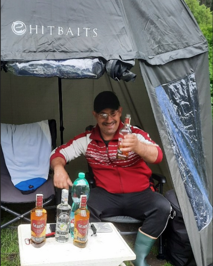 Žvejybos Skėtis 240 cm su Vandeniui Atspariu Audiniu ir Šoninėmis Apsaugomis